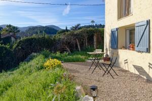 Appartements charmant 2 pieces vue Saint Paul de Vence 1 chambre : photos des chambres