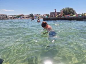 Very spacious - fully air conditioned - apartment nearby Vir bus station