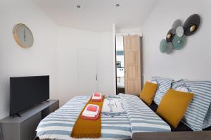 Guestrust - Arc de Triomphe 46