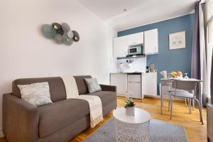 Guestrust - Arc de Triomphe 46