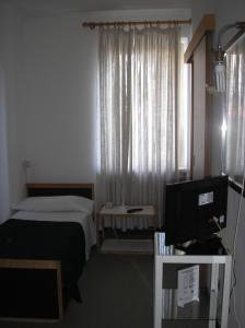 Single Room room in Doge Inn
