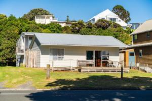 The Daydreamer - Mangawhai Heads Holiday Home