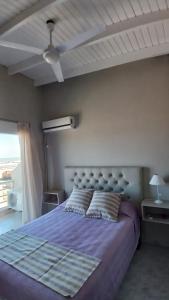 Cómodo dúplex frente al mar