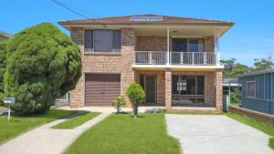 Sylvias at Currarong