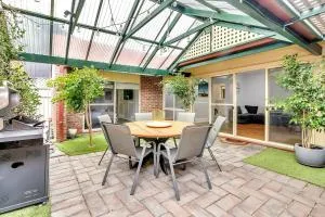 Brompton Bliss - A Relaxed Northern Adelaide Retreat - Adelaide