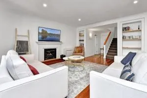 Villa 3br Bella Vista Villa located within Cypress Lakes Resort - Millfield