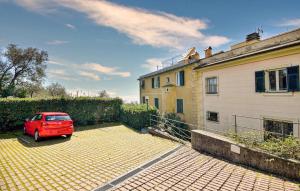 3 Bedroom Gorgeous Apartment In Zoagli