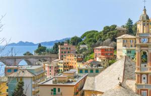 3 Bedroom Gorgeous Apartment In Zoagli