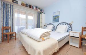 Awesome Apartment In Bormes-Les-Mimosas