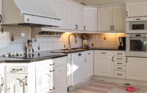 Beautiful Home In Söderköping With Wifi