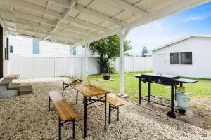 Easts Beach Escape - A Relaxed Coastal Cottage - Порт-Кембла