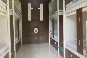 GB 2 Backpacker Borobudur