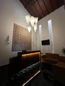 Livin Lush Luxury Retreat - Ponnarankulama