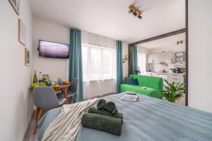 Green Garden & Private Parking Apartments with Playground