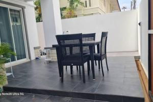 3 bedroom, 3 bathroom house, Phuket Town, Thailand