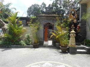 Suci Amerta Guest House