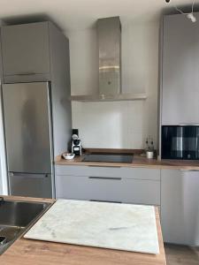 Piso Deluxe con Balcón Cerca del Casco Viejo