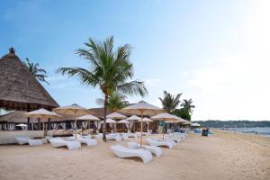 Lembongan Beach Club & Resort