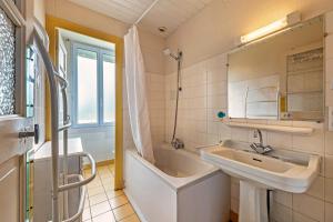 Maisons de vacances Maison 15pers 300m de la plage : photos des chambres