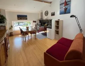 Confortable T2 de 50 m2 avec parking privé - Bruges