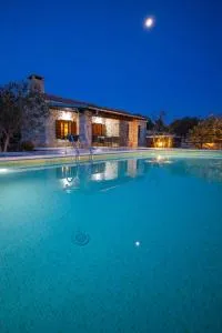 Holiday Home Svemir - Drage