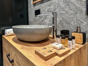 Grandview Collection