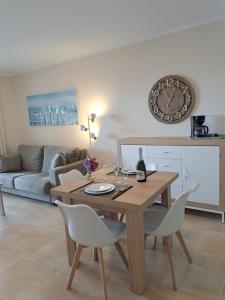 Esmeralda Seaview-Suites