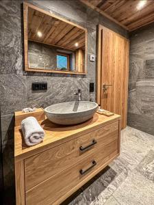 Grandview Collection