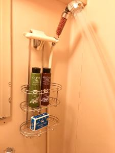 4 minute walk to station. Direct to Shibuya and Shinjuku in 35minutes