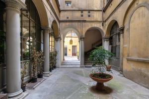 MDR Crystal apartment