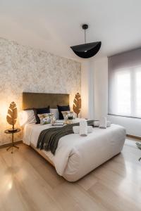 tuGuest Station with Parking