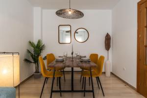 tuGuest Station with Parking