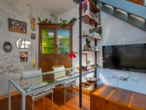 Xenia Apartments - Urban Oasis with terrace