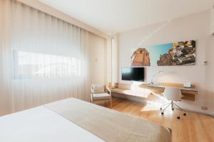 Deluxe Double or Twin Room with Views room in Barceló Valencia