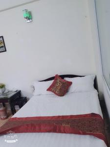 Khách sạn Viễn Đông