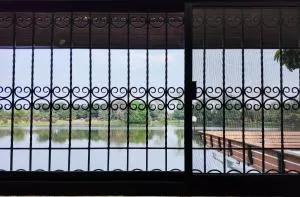 Sansai Lakeville - 萨科特山