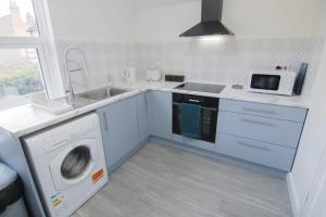 Spacious 1 Bedroom Central Flat
