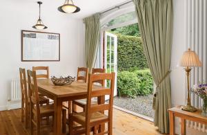 Old Stable Mews Castle Leslie