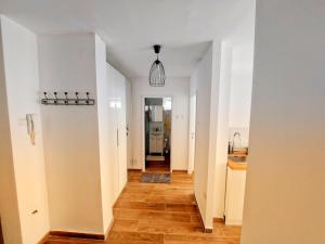 Sunflower Sky Apartment