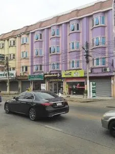 อพาร์ทเม้นท์บ้านสบาย - Уттарадіт