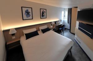 Hotels Kyriad Villefranche Sur Saone : Chambre Double