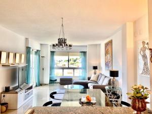 Avenida Marysol Don Joaquin