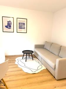 Zentrale Wohnung mit Alpenblick