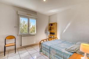 Maisons de vacances Villa F5 Jardin, Piscine : photos des chambres