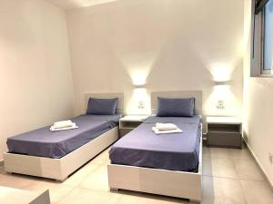 Lovely Marsalforn Apartment