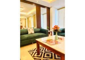 BluO 4BHK Safdarjung Enclave - Balcony, Lift