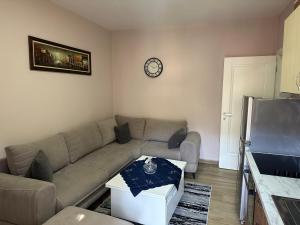 Lovely one bedroom flat in durres 2
