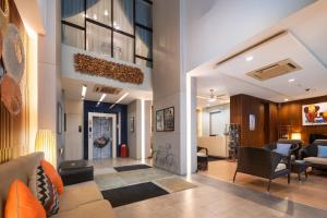 iCheck inn Gems Center Silom