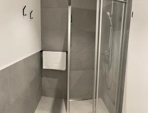 Waldblick - Neubau - Self-Check-In - kein Verkehr - am Wald - Parkplätze vor Tür - apartment or double room