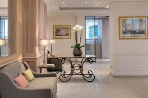 Hotels Le Littre : photos des chambres